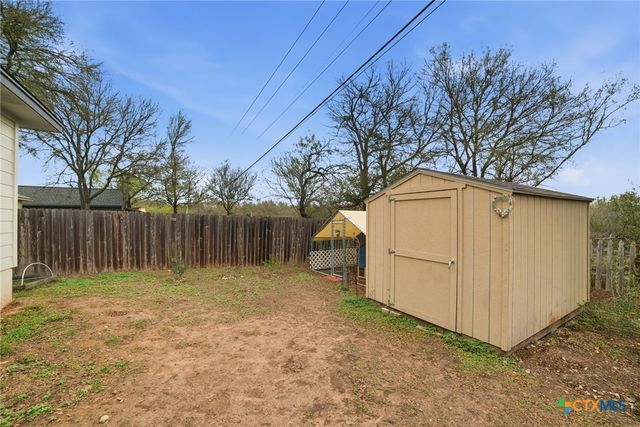 104 S Mockingbird Circle, Cedar Creek, TX 78612