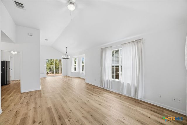 104 S Mockingbird Circle, Cedar Creek, TX 78612