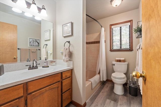 2675 Grenoble Dr, Arnold, CA 95223