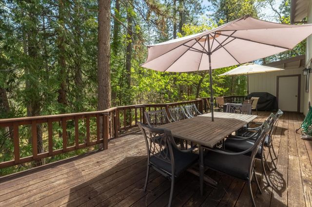 2675 Grenoble Dr, Arnold, CA 95223