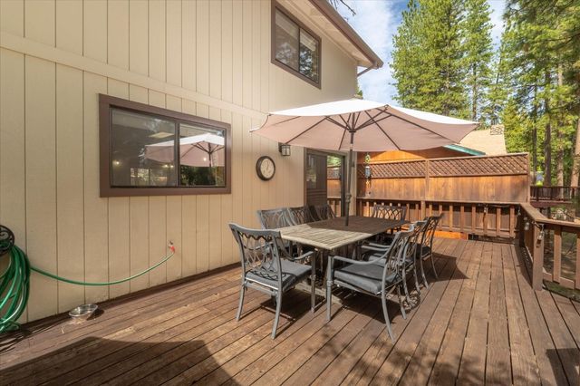 2675 Grenoble Dr, Arnold, CA 95223