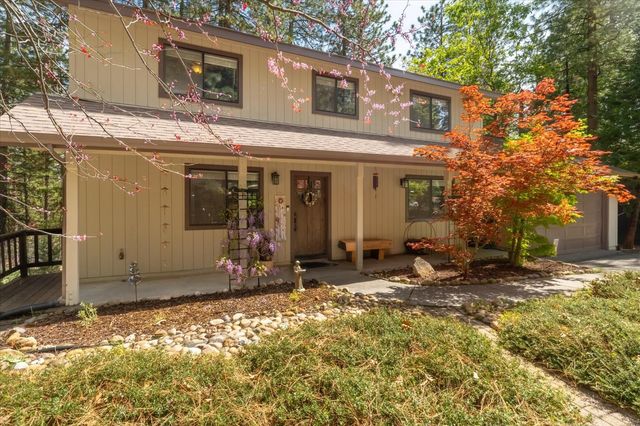 2675 Grenoble Dr, Arnold, CA 95223