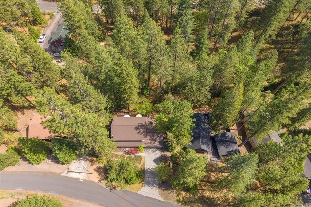 2675 Grenoble Dr, Arnold, CA 95223