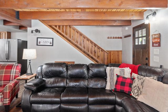 2675 Grenoble Dr, Arnold, CA 95223