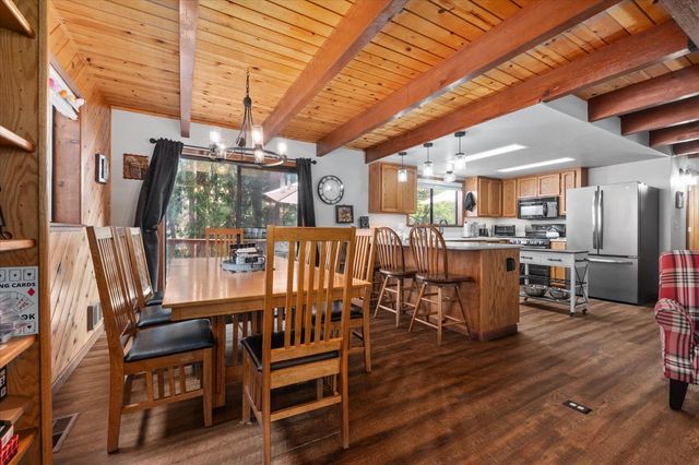 2675 Grenoble Dr, Arnold, CA 95223