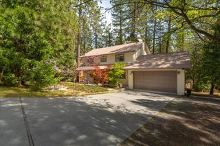 2675 Grenoble Dr, Arnold, CA 95223