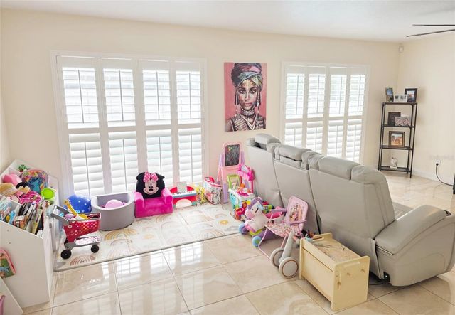 6408 BROOK HOLLOW COURT, Tampa, FL 33634