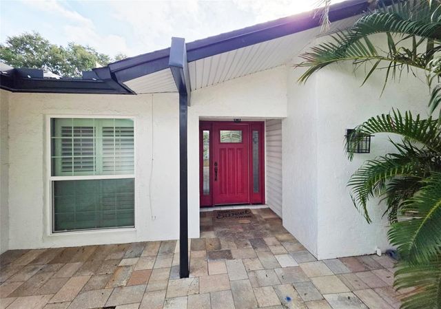 6408 BROOK HOLLOW COURT, Tampa, FL 33634