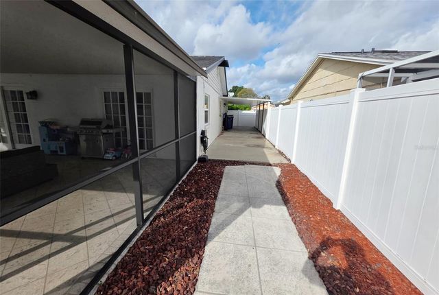 6408 BROOK HOLLOW COURT, Tampa, FL 33634