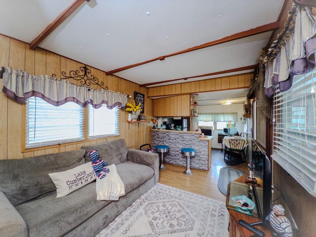 210 Echo Road, Bronston, KY 42518