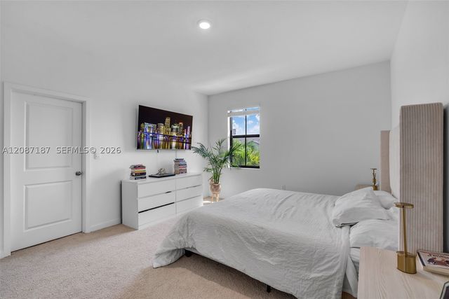 856 NW 3rd Way, Pompano Beach, FL 33060