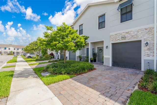 856 NW 3rd Way, Pompano Beach, FL 33060