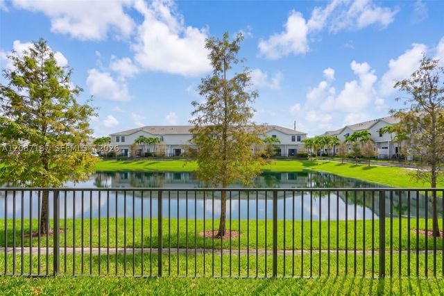 856 NW 3rd Way, Pompano Beach, FL 33060