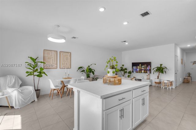 856 NW 3rd Way, Pompano Beach, FL 33060