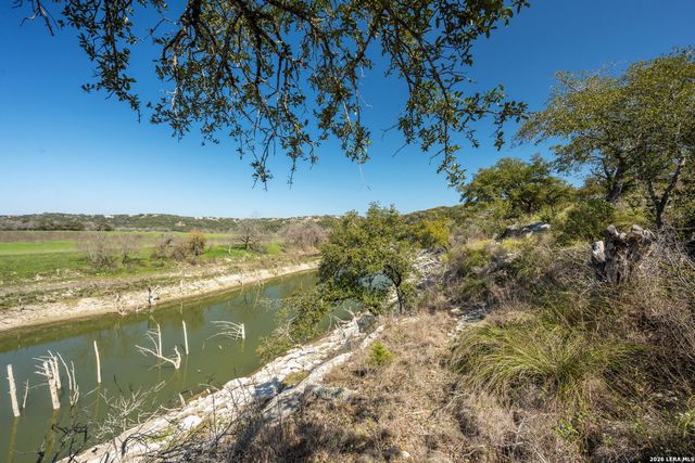 365 RIVER CLIFF PL, Spring Branch, TX 78070
