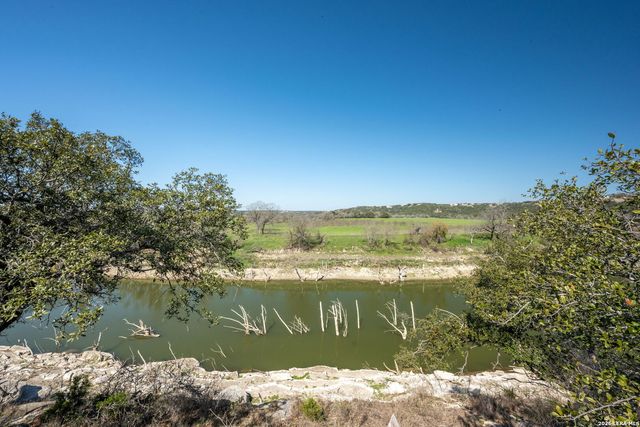 365 RIVER CLIFF PL, Spring Branch, TX 78070