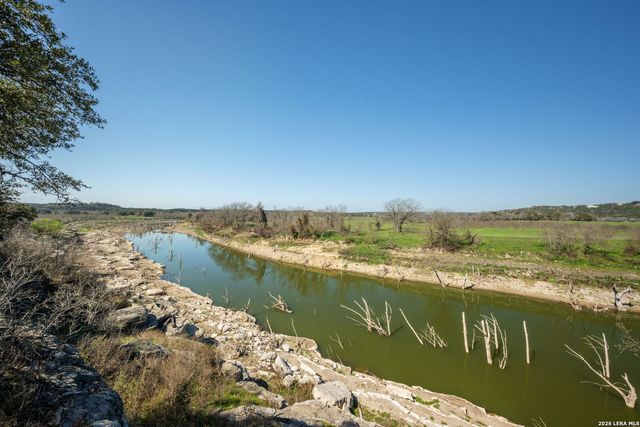 365 RIVER CLIFF PL, Spring Branch, TX 78070