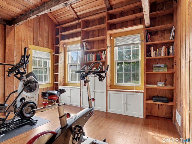 68 Old Stamford Road, New Canaan, CT 06840