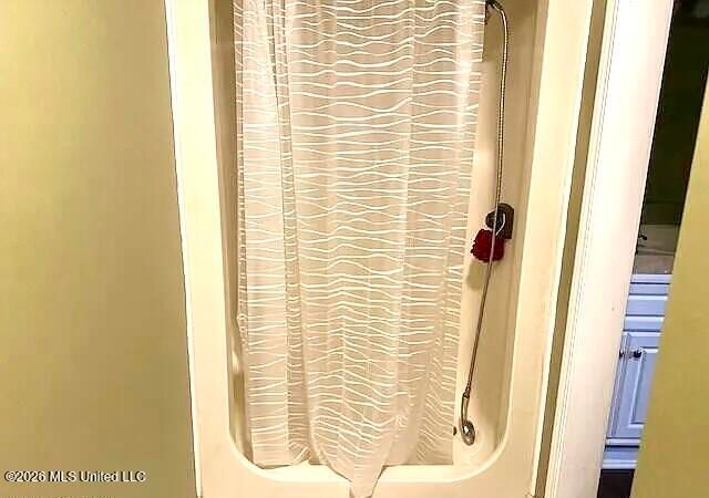 206 Glenwood Drive, Carriere, MS 39426