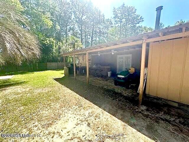 206 Glenwood Drive, Carriere, MS 39426