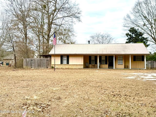 206 Glenwood Drive, Carriere, MS 39426