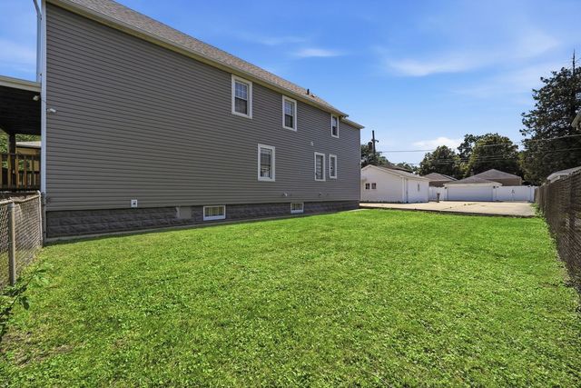 446 Rice Avenue, Bellwood, IL 60104
