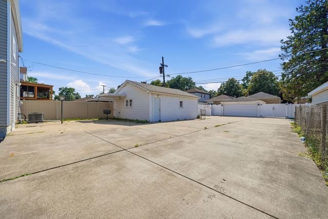 446 Rice Avenue, Bellwood, IL 60104