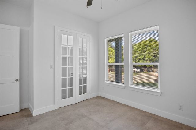 510 Woodrow Avenue, Fort Worth, TX 76105