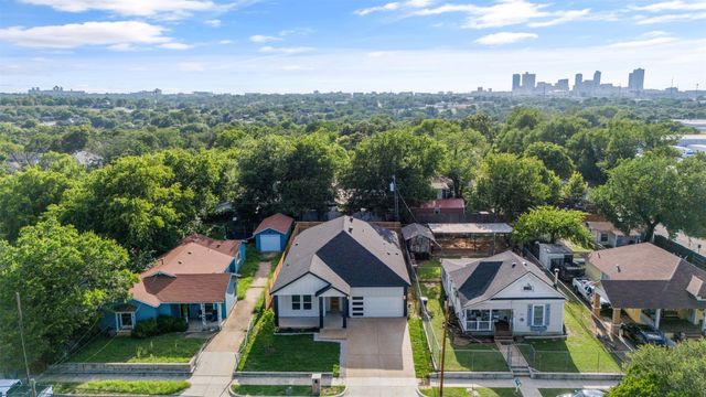 510 Woodrow Avenue, Fort Worth, TX 76105