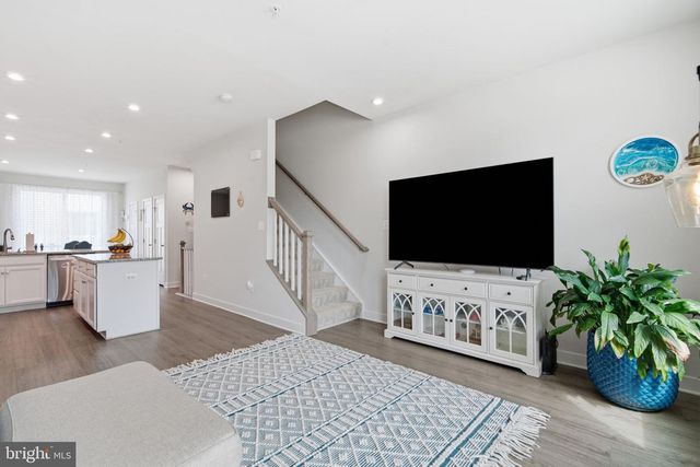 649 LAKEMONT DR, Glen Burnie, MD 21060