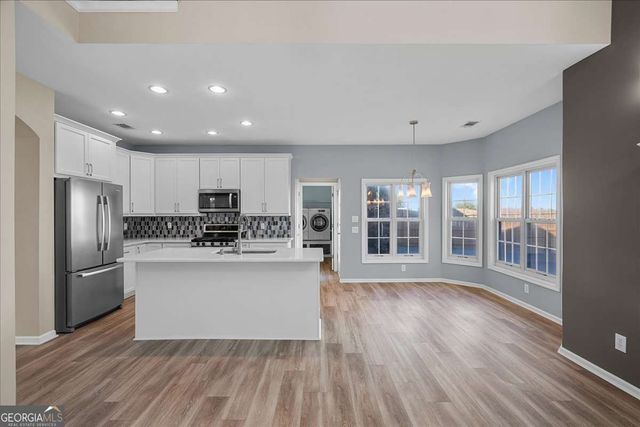 1100 Olde Roswell Grove, Roswell, GA 30075