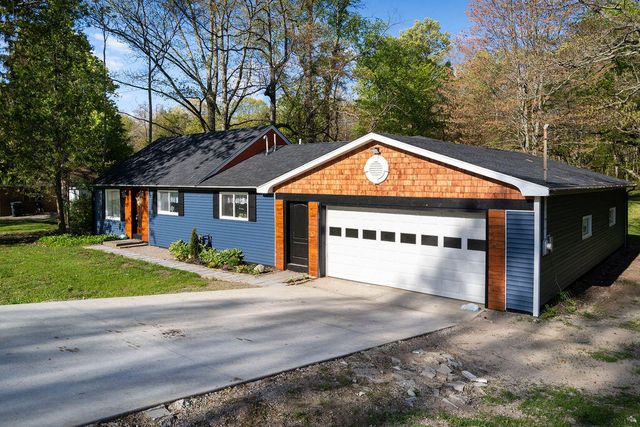 20876 Blue Star Highway, South Haven Twp, MI 49090