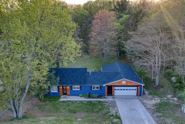 20876 Blue Star Highway, South Haven Twp, MI 49090