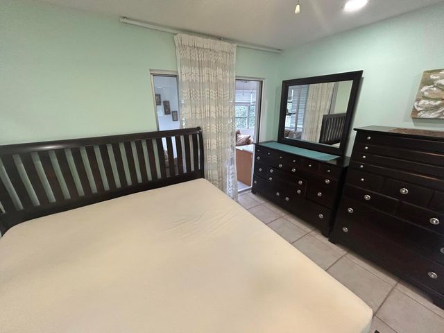 878 Worcester Lane, Lake Worth, FL 33467