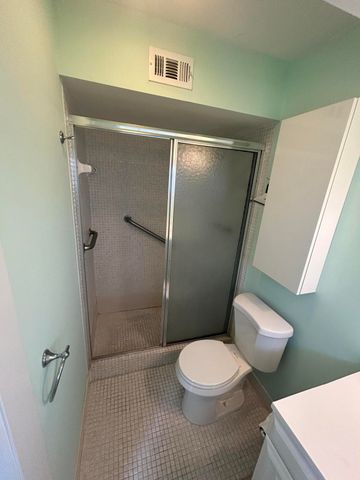 878 Worcester Lane, Lake Worth, FL 33467