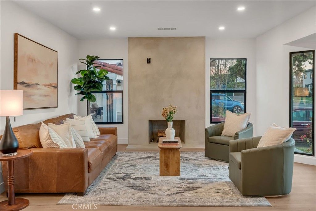 Image 15 of property listing at 3641 Somerset, Los Angeles, CA 90016