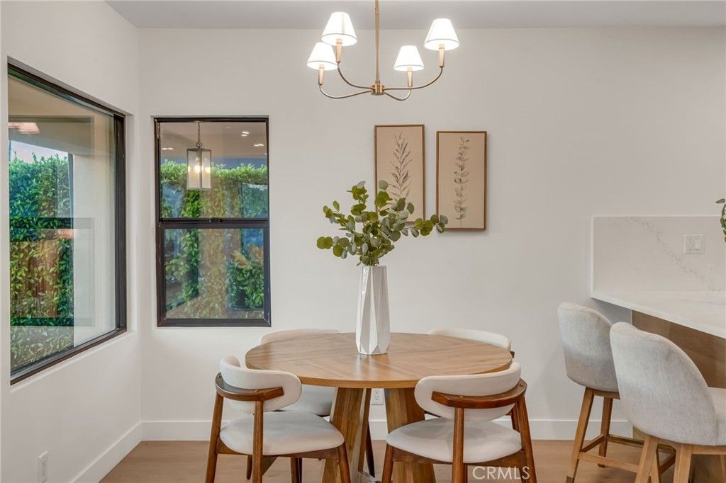 Image 19 of property listing at 3641 Somerset, Los Angeles, CA 90016