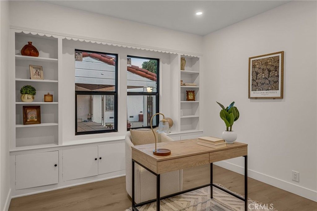 Image 29 of property listing at 3641 Somerset, Los Angeles, CA 90016