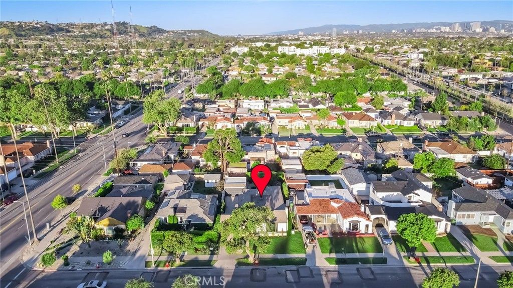 Image 51 of property listing at 3641 Somerset, Los Angeles, CA 90016