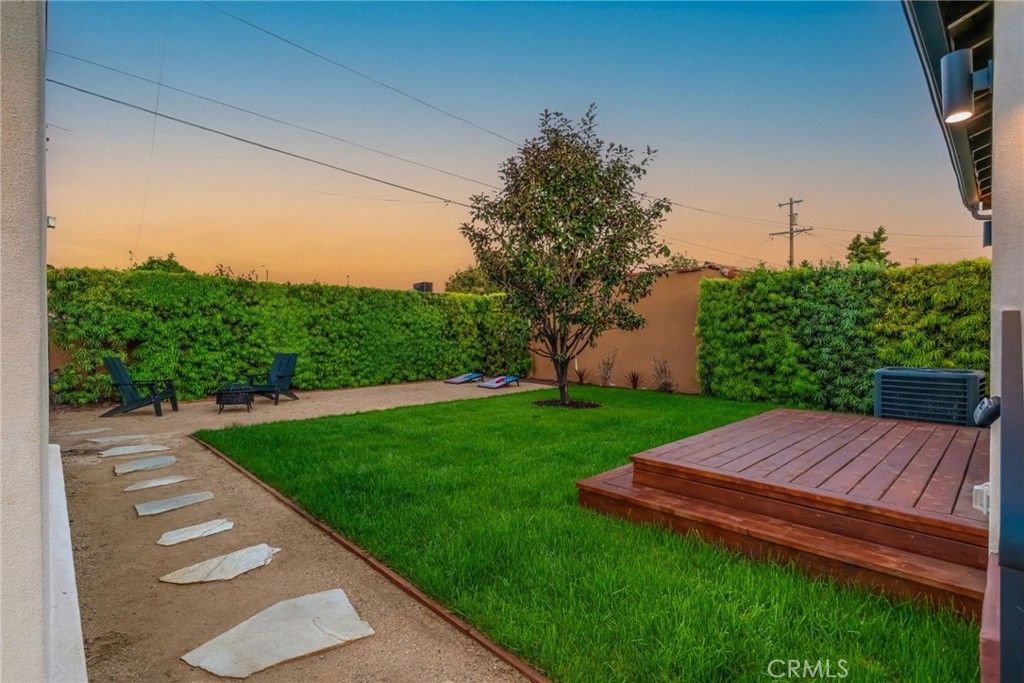 Image 8 of property listing at 3641 Somerset, Los Angeles, CA 90016
