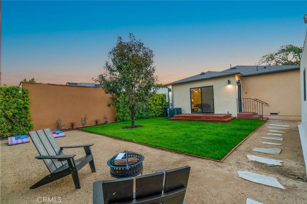 Image 9 of property listing at 3641 Somerset, Los Angeles, CA 90016