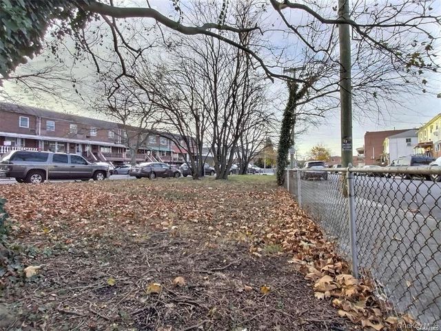 1644 Canarsie Road, Brooklyn, NY 11236