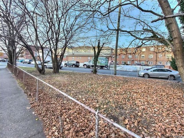 1644 Canarsie Road, Brooklyn, NY 11236