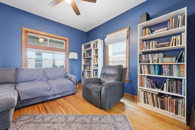 942 Central Avenue W, Saint Paul, MN 55104