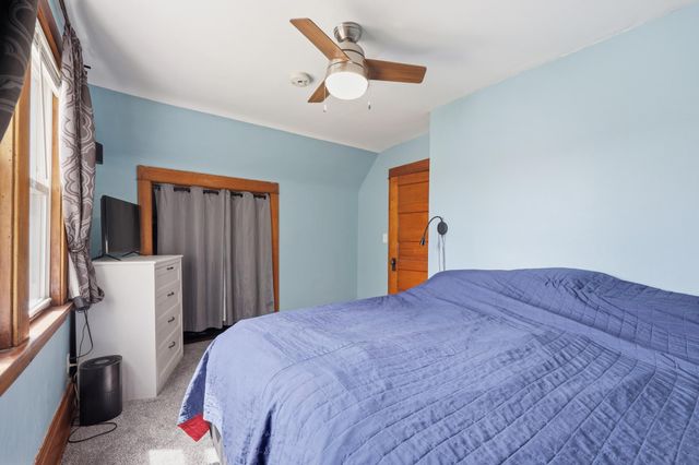 942 Central Avenue W, Saint Paul, MN 55104