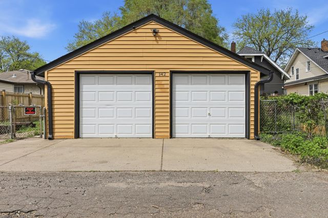 942 Central Avenue W, Saint Paul, MN 55104