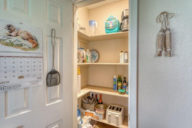 1408 Highland Dr DR, Highland Haven, TX 78654