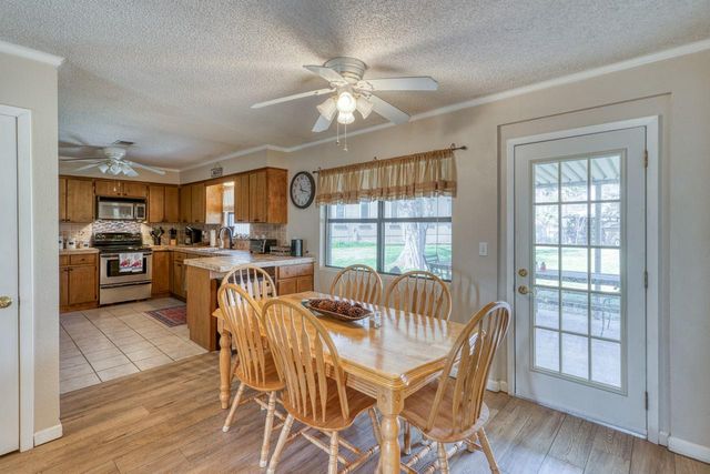 1408 Highland Dr DR, Highland Haven, TX 78654