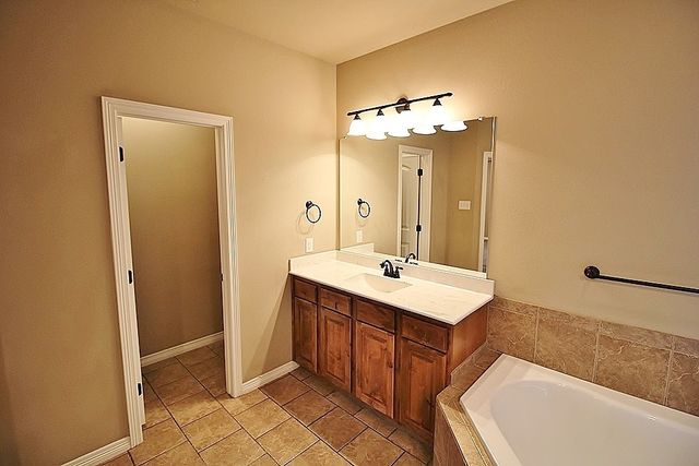 122 Sierra Drive, Waxahachie, TX 75167