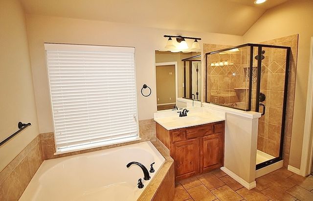 122 Sierra Drive, Waxahachie, TX 75167